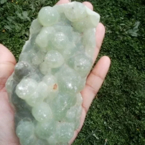 Rare Prehnite Grape quarts cluster Natu - Picture 2 of 5